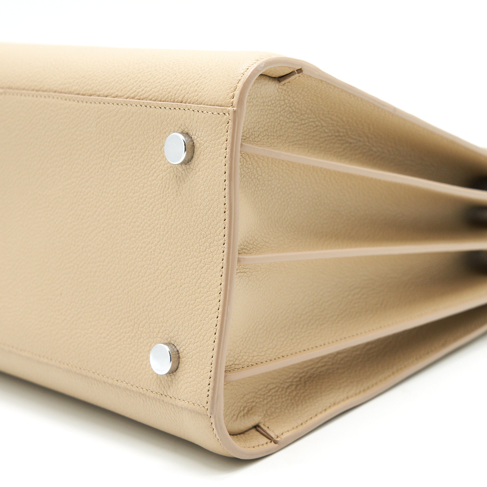 saint-laurent-sac-de-jour-tote-bag-beige-shw