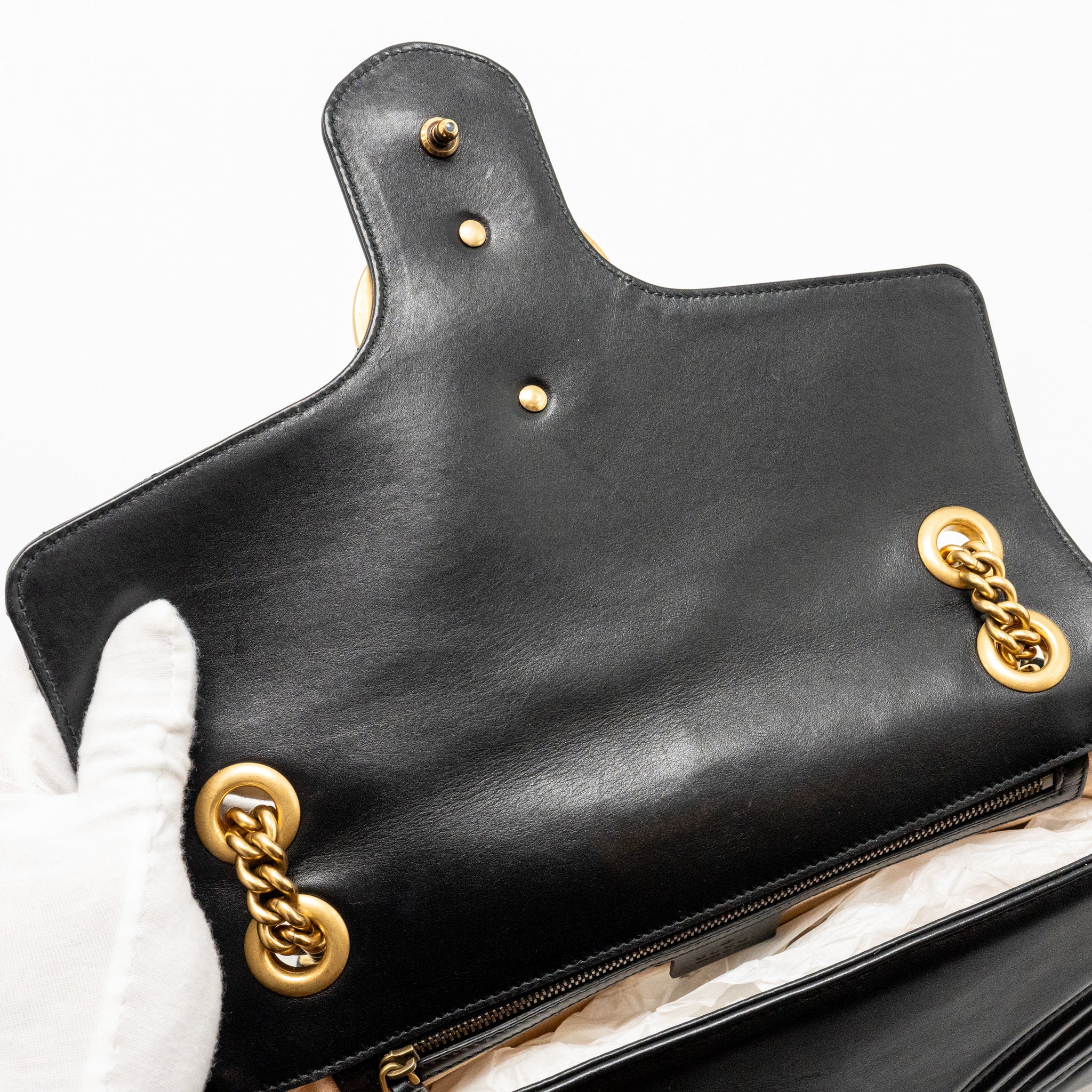 gucci-medium-gg-marmont-shoulder-bag-calfskin-black-ghw