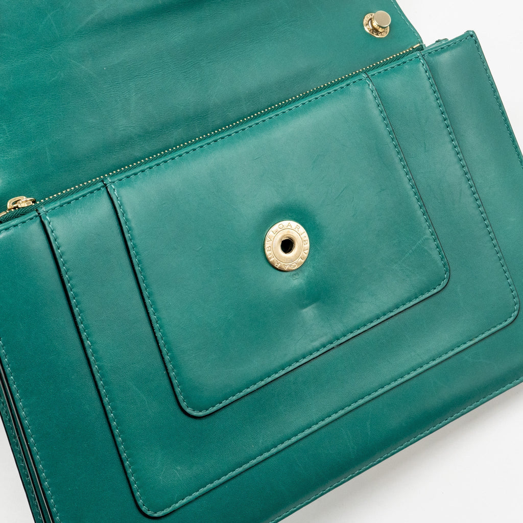 bvlgari-serpenti-forever-bag-calfskin-green-lghw-1