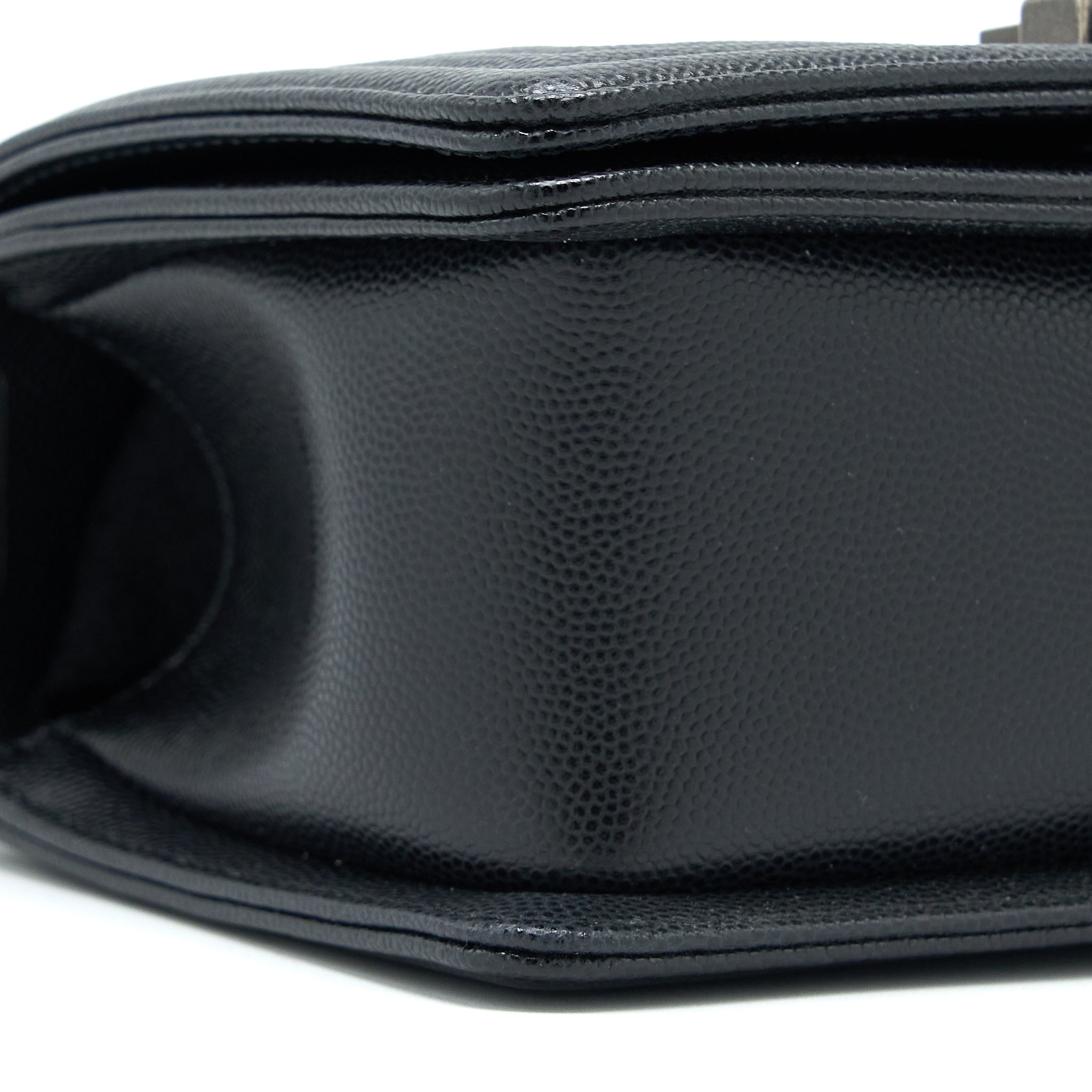 chanel-small-boy-bag-caviar-black-ruthenium-shw-microchip-2