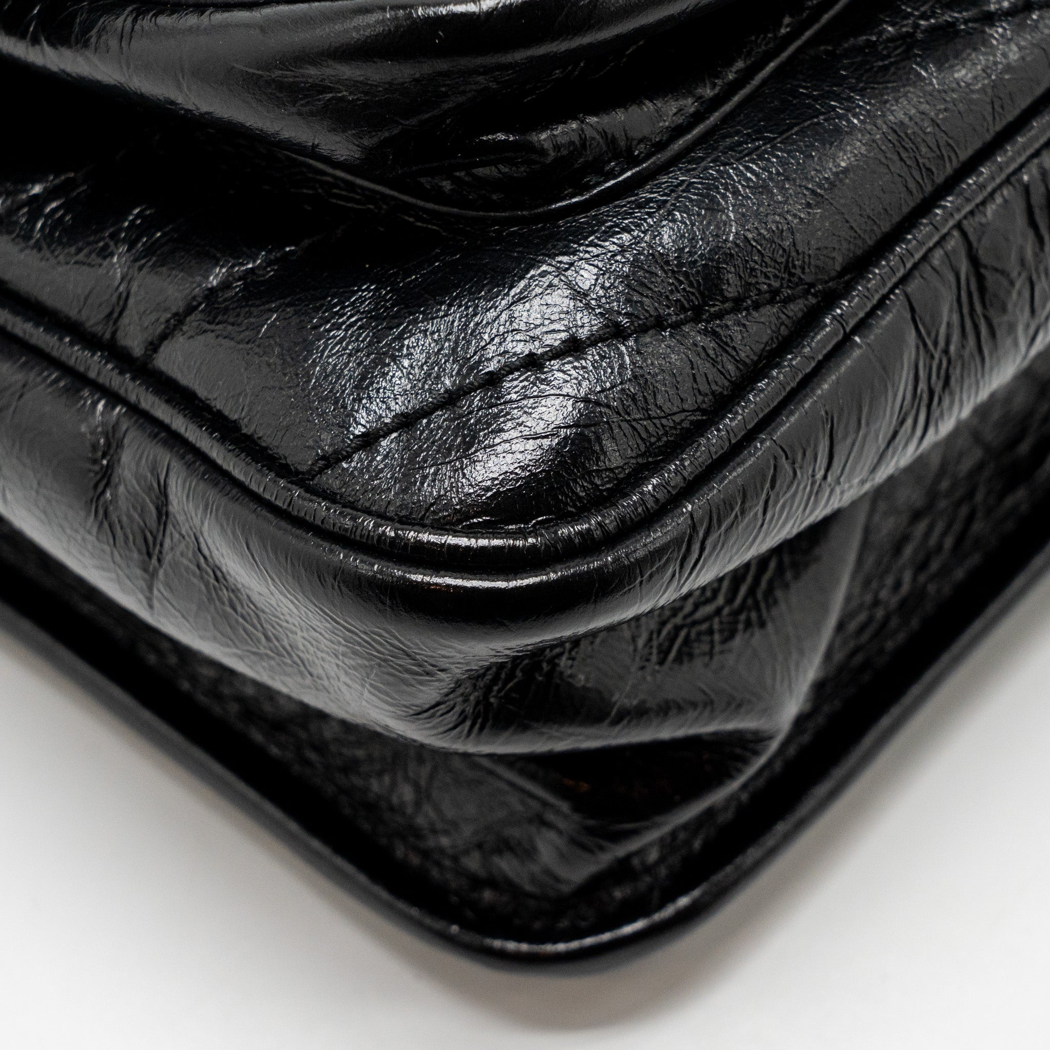 saint-laurent-ysl-medium-niki-bag-vintage-calfskin-black-shw