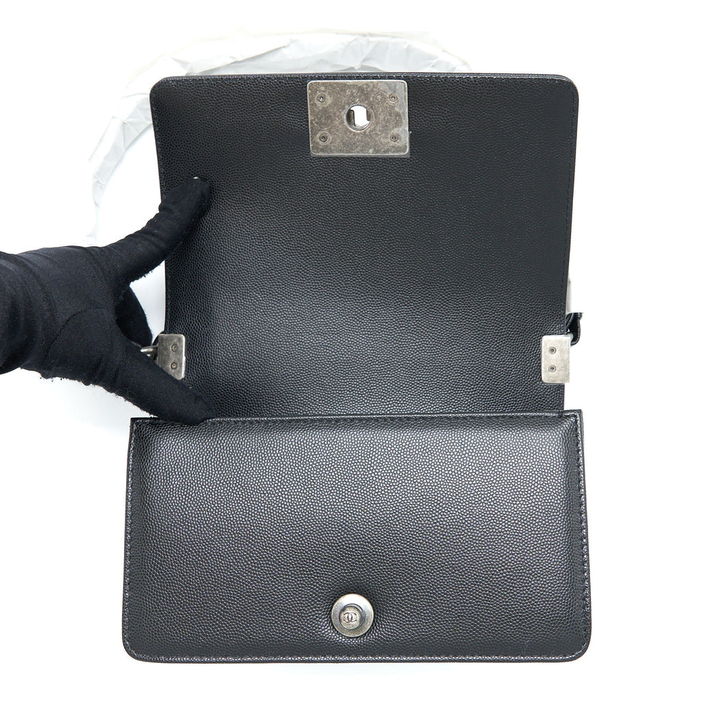 chanel-small-boy-bag-caviar-black-ruthenium-shw-microchip-2