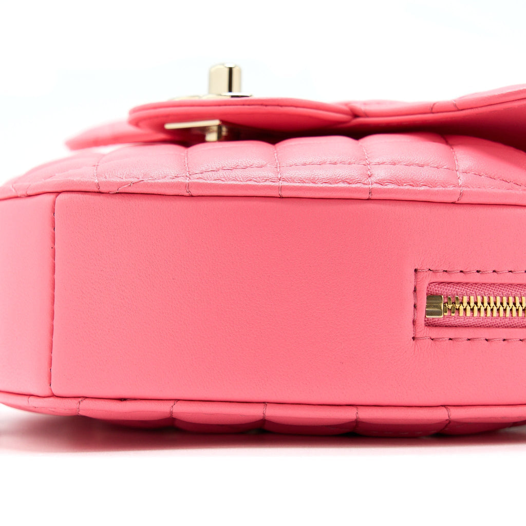 chanel-22s-heart-bag-lambskin-pink-lghw-mmicrochip