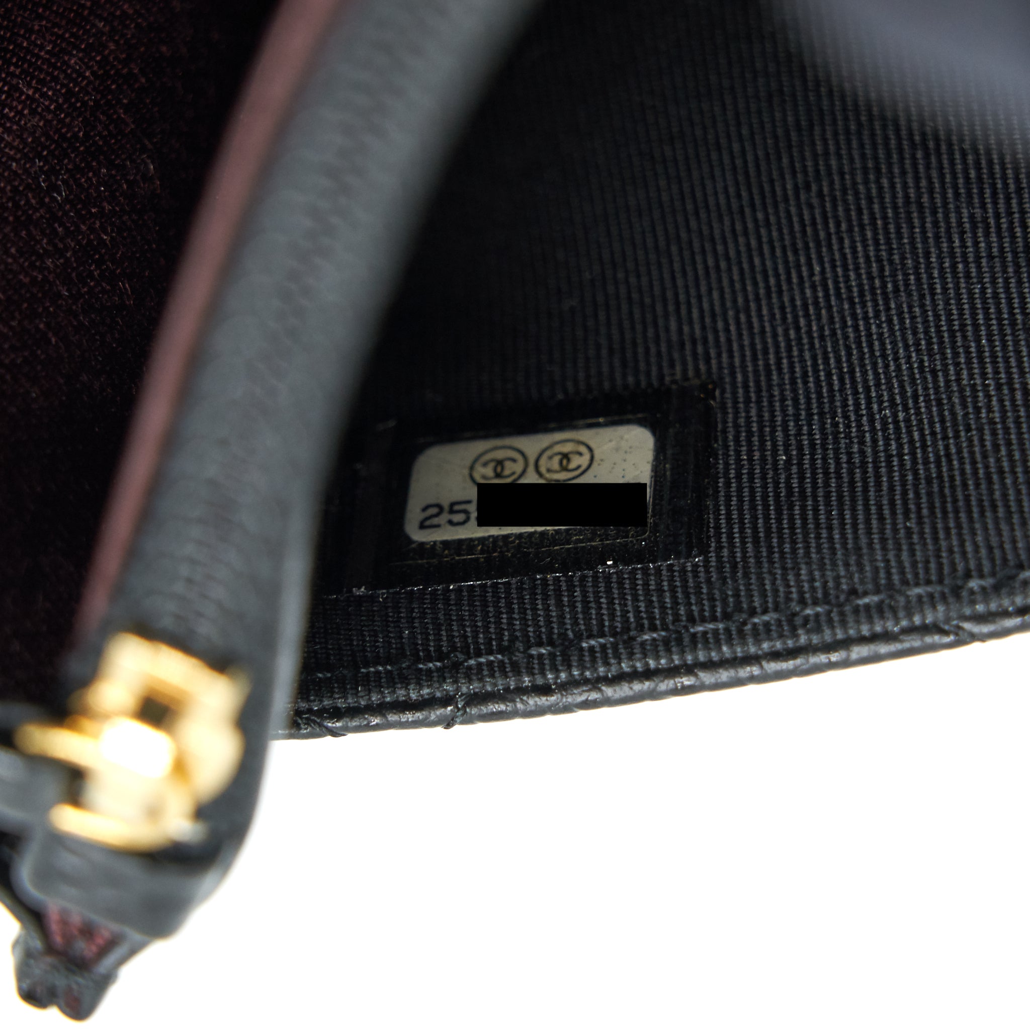 chanel-classic-wallet-on-chain-caviar-black-with-ghw