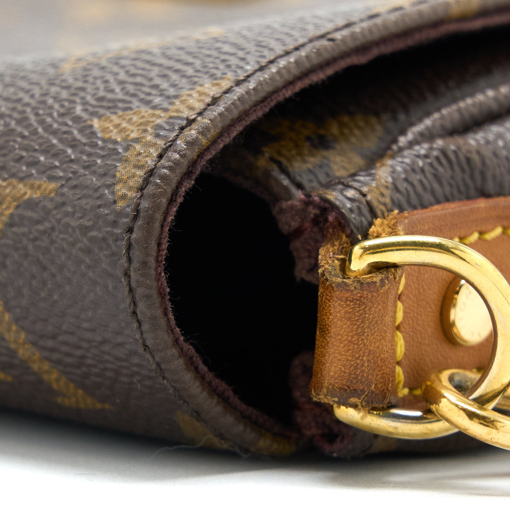 louis-vuitton-favourite-pm-monogram-canvas-ghw