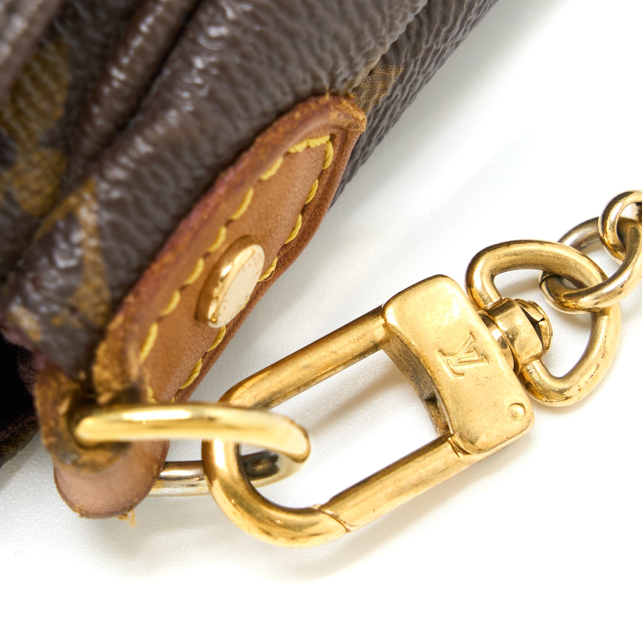 louis-vuitton-favourite-pm-monogram-canvas-ghw