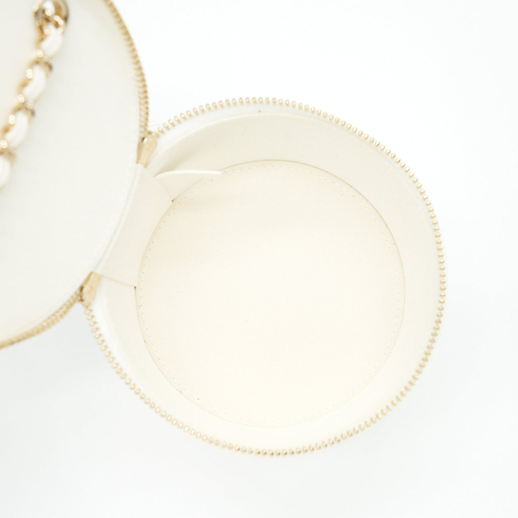 chanel-round-vanity-with-chain-white-black-with-lghw