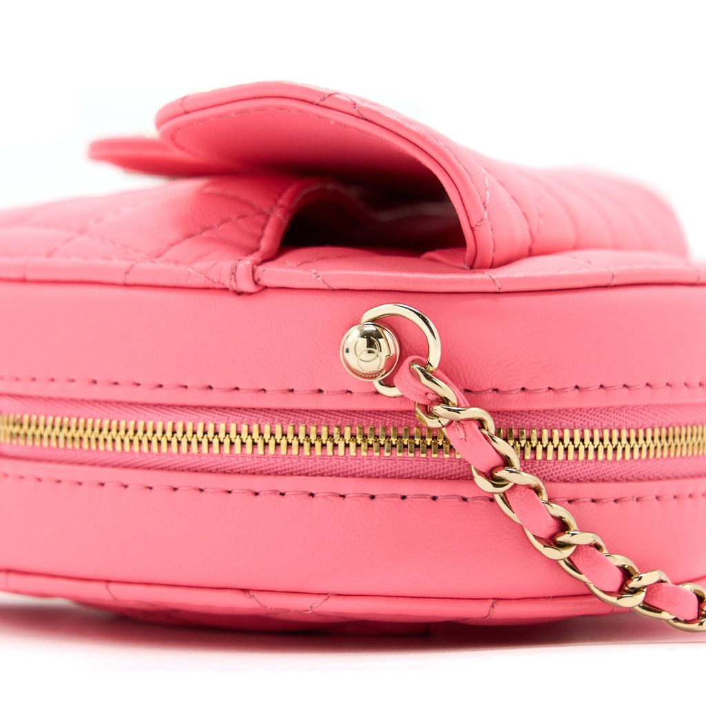 chanel-22s-heart-bag-lambskin-pink-lghw-mmicrochip