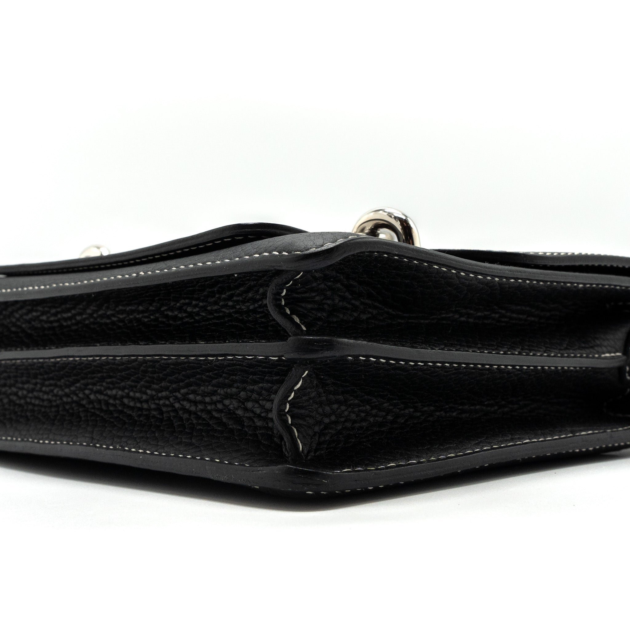 hermes-roulis-23-clemence-black-shw-stamp-square-r