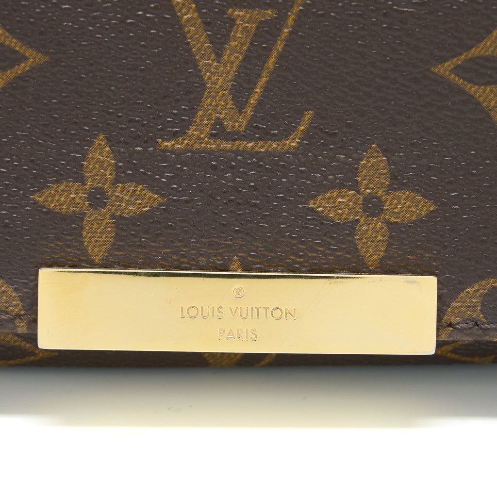 louis-vuitton-favourite-pm-monogram-canvas-ghw