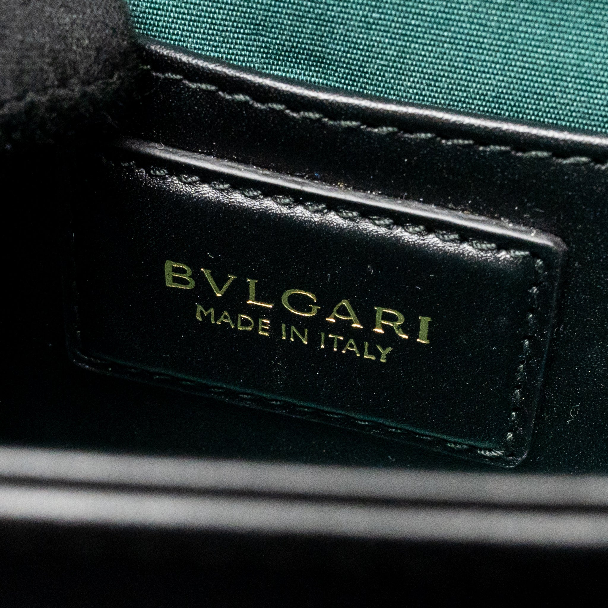 bvlgari-serpenti-forever-crossbody-bag-calfskin-black-lghw-2