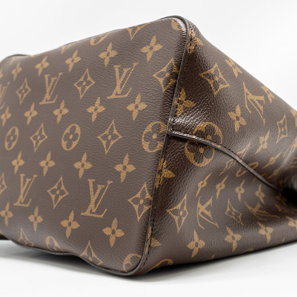 louis-vuitton-neo-noe-monogram-canvas-pink-ghw-1
