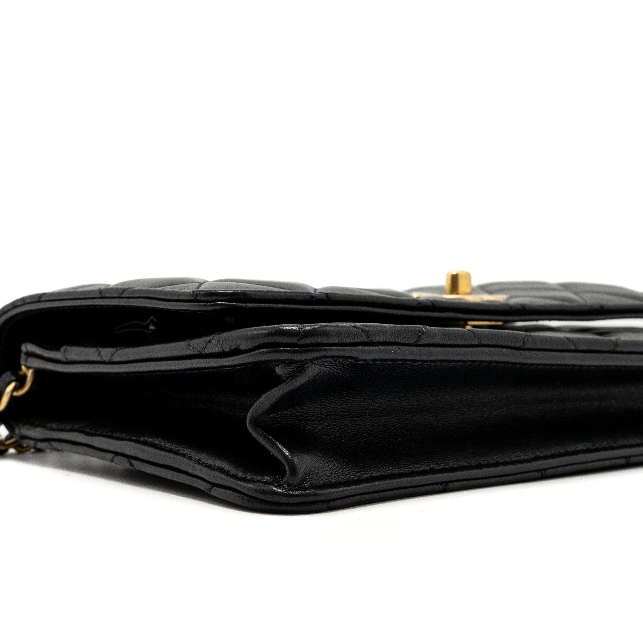 chanel-22s-pearl-crush-wallet-on-chain-lambskin-black-brushed-ghw-microchip