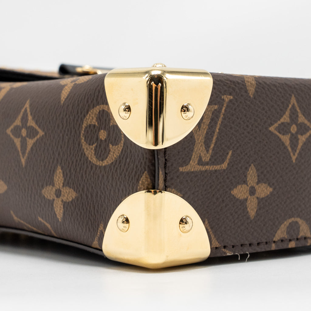 lv-camera-box-m82465