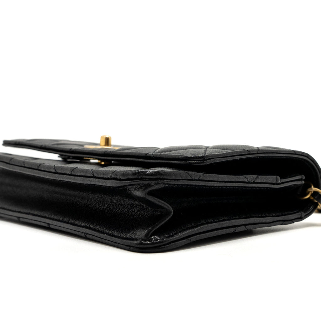 chanel-22s-pearl-crush-wallet-on-chain-lambskin-black-brushed-ghw-microchip