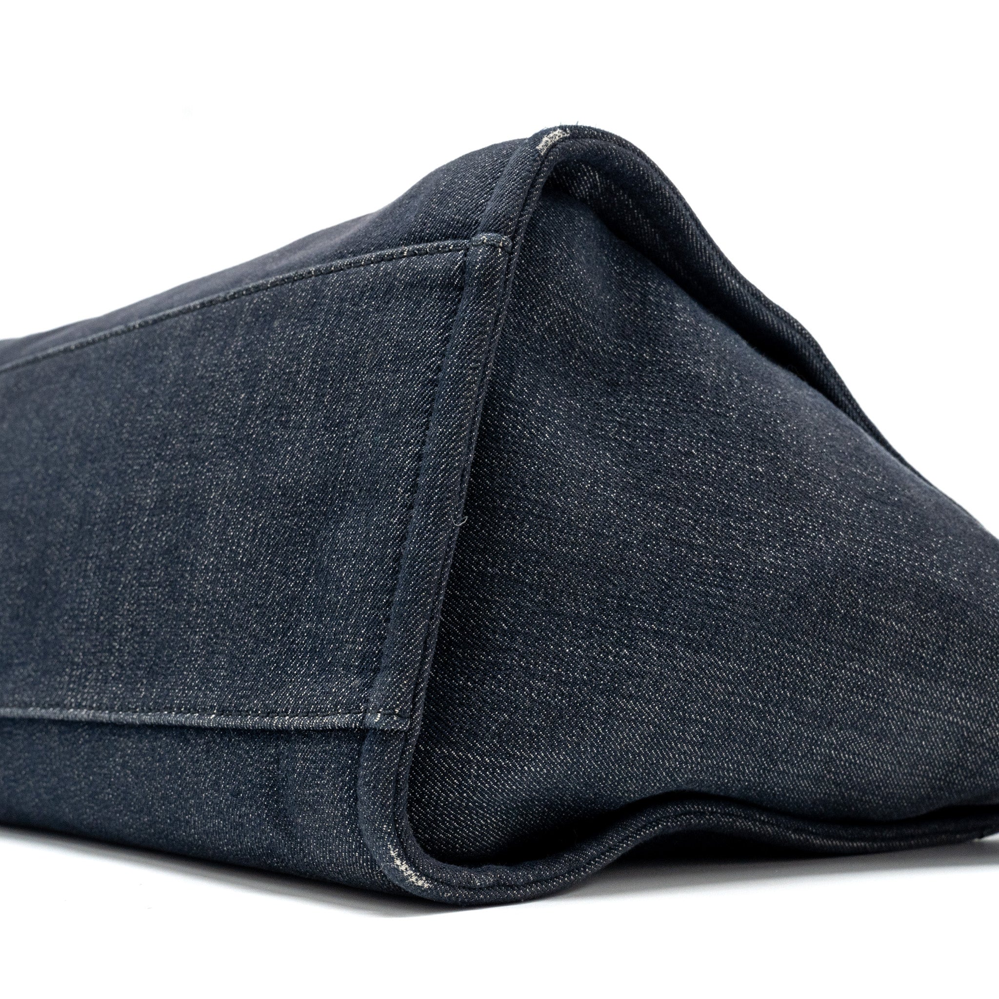 chanel-deauville-tote-bag-denim-calfskin-dark-blue-shw