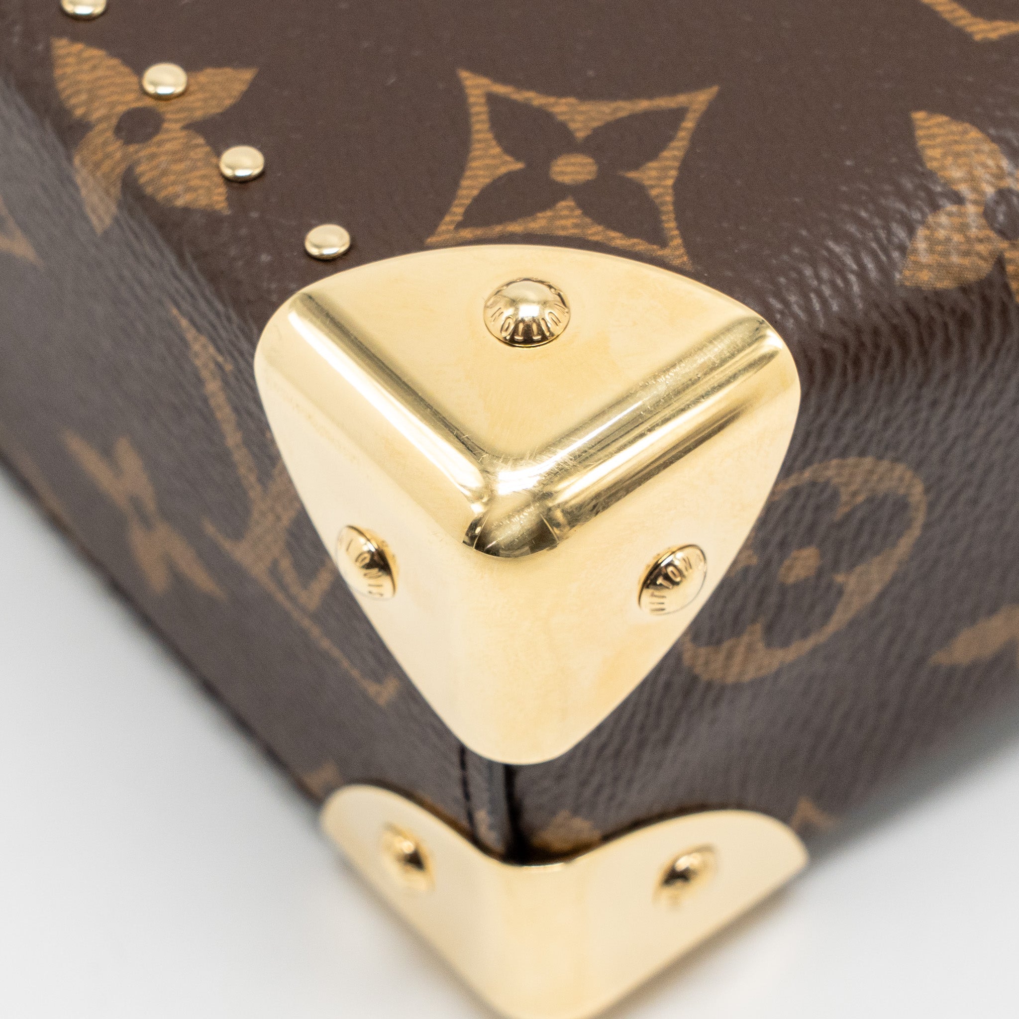 lv-camera-box-m82465