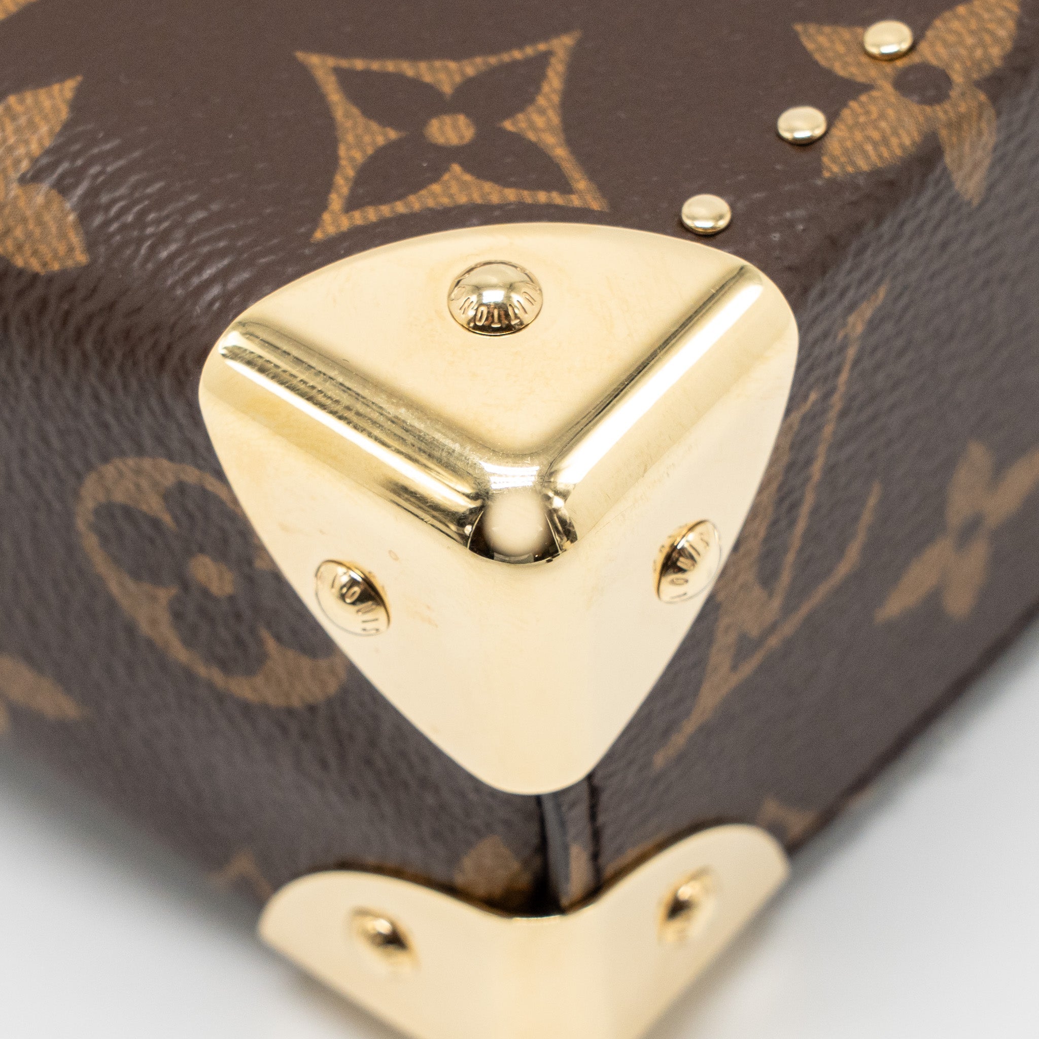 lv-camera-box-m82465