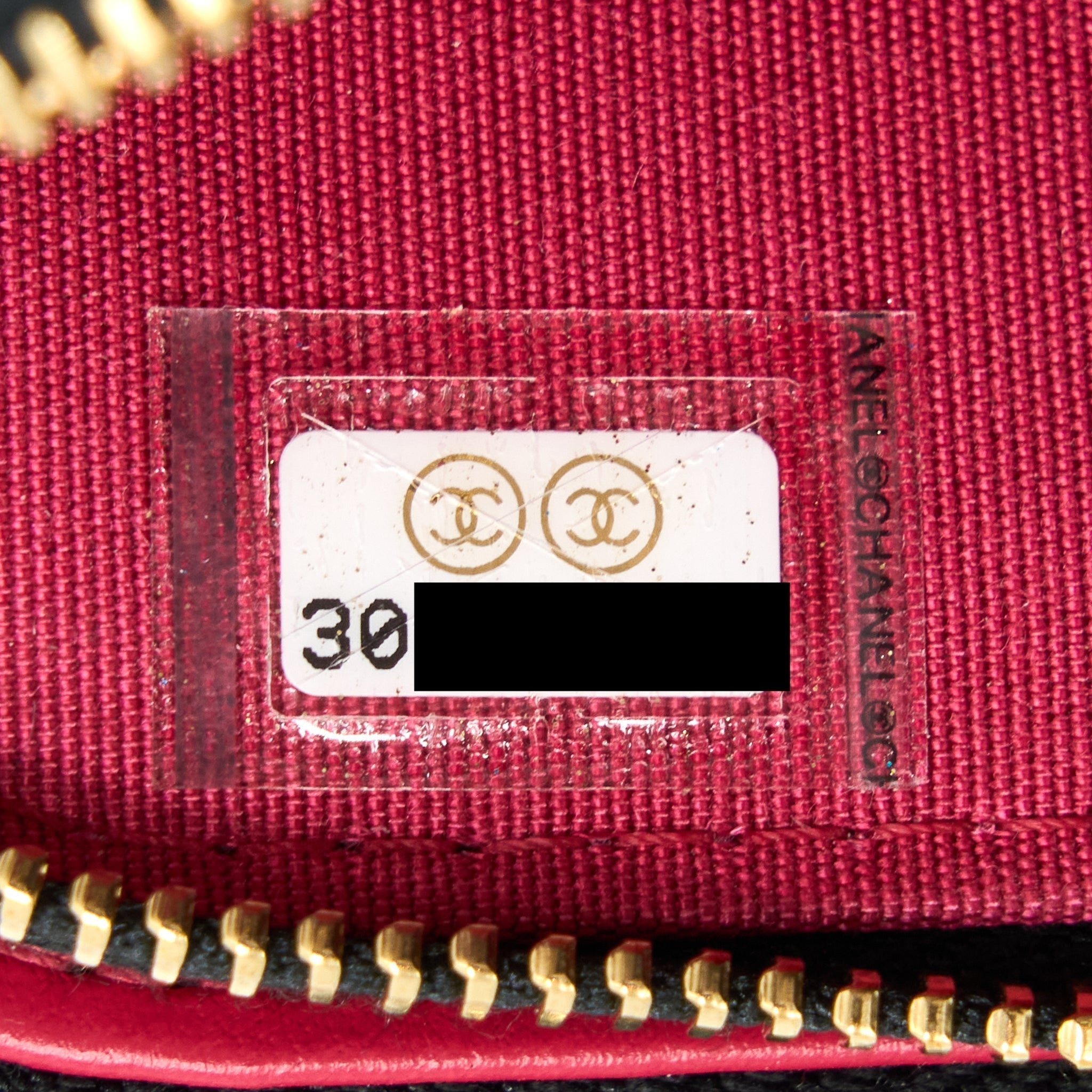 chanel-double-zip-wallet-on-chain-aged-calfskin-black-multicolour-hardware