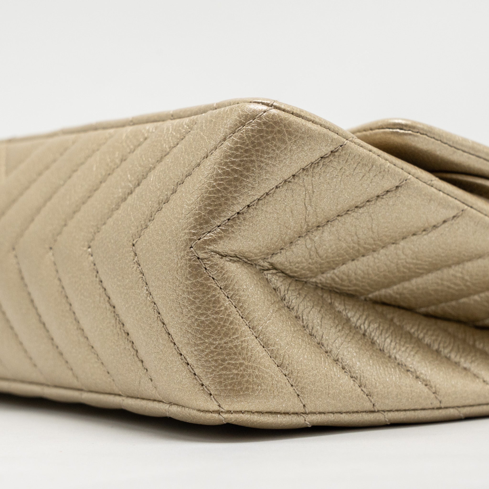 chanel-small-2-55-reissue-chevron-flap-bag-calfskin-gold-ghw