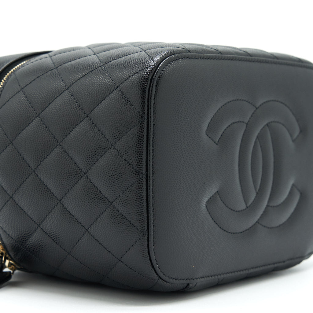 chanel-top-handle-vanity-case-caviar-black-with-lghw