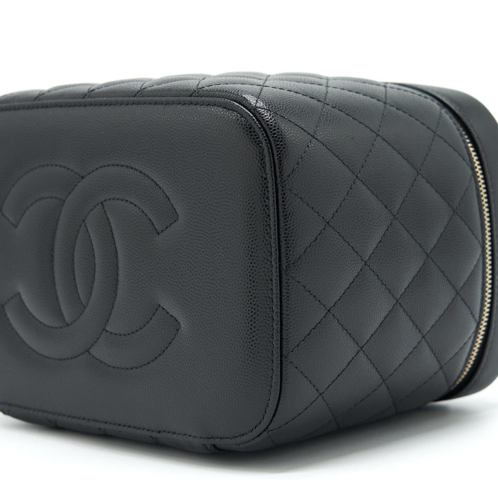 chanel-top-handle-vanity-case-caviar-black-with-lghw