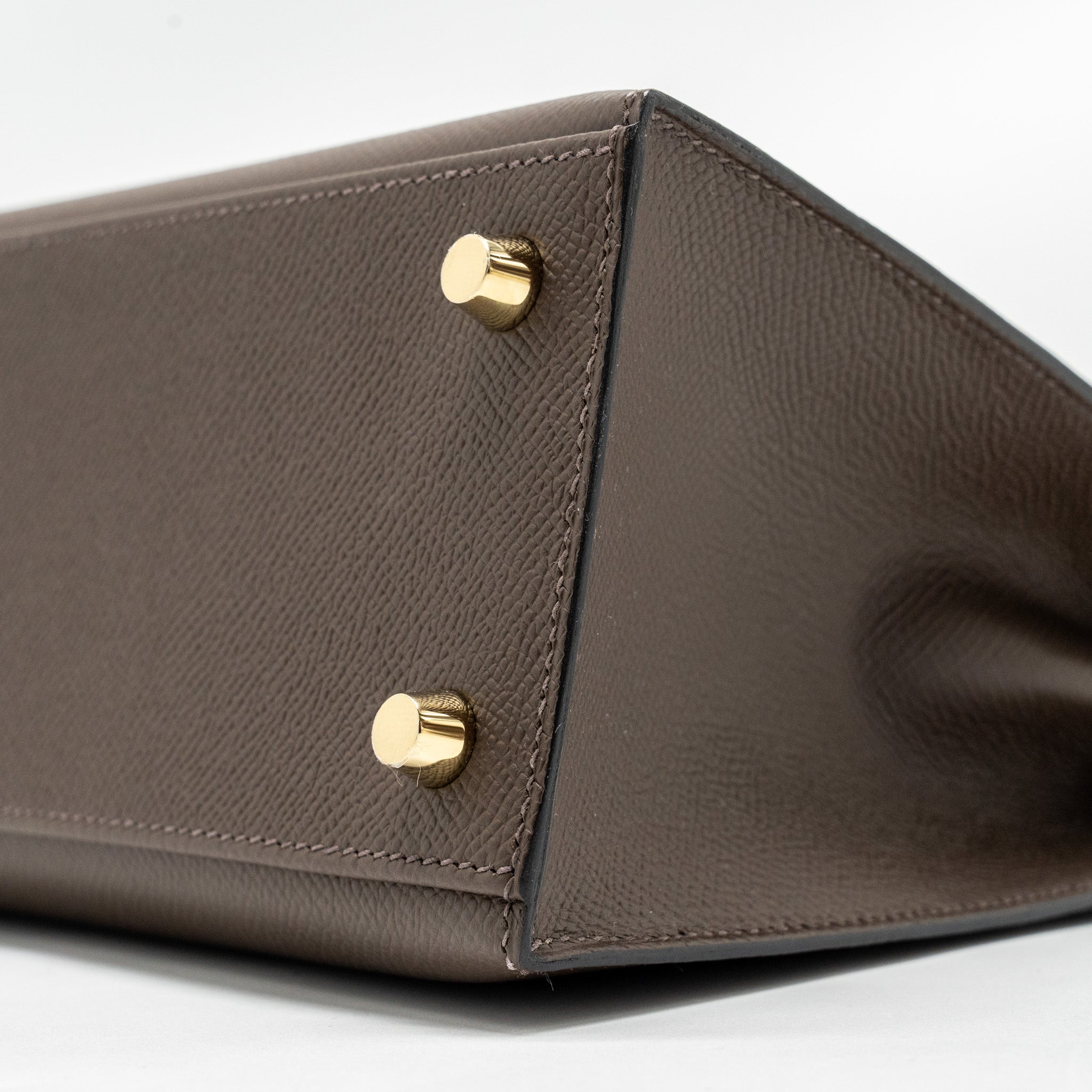 hermes-kelly-25-epsom-ecorce-etoupe-noir-ghw-stamp-b