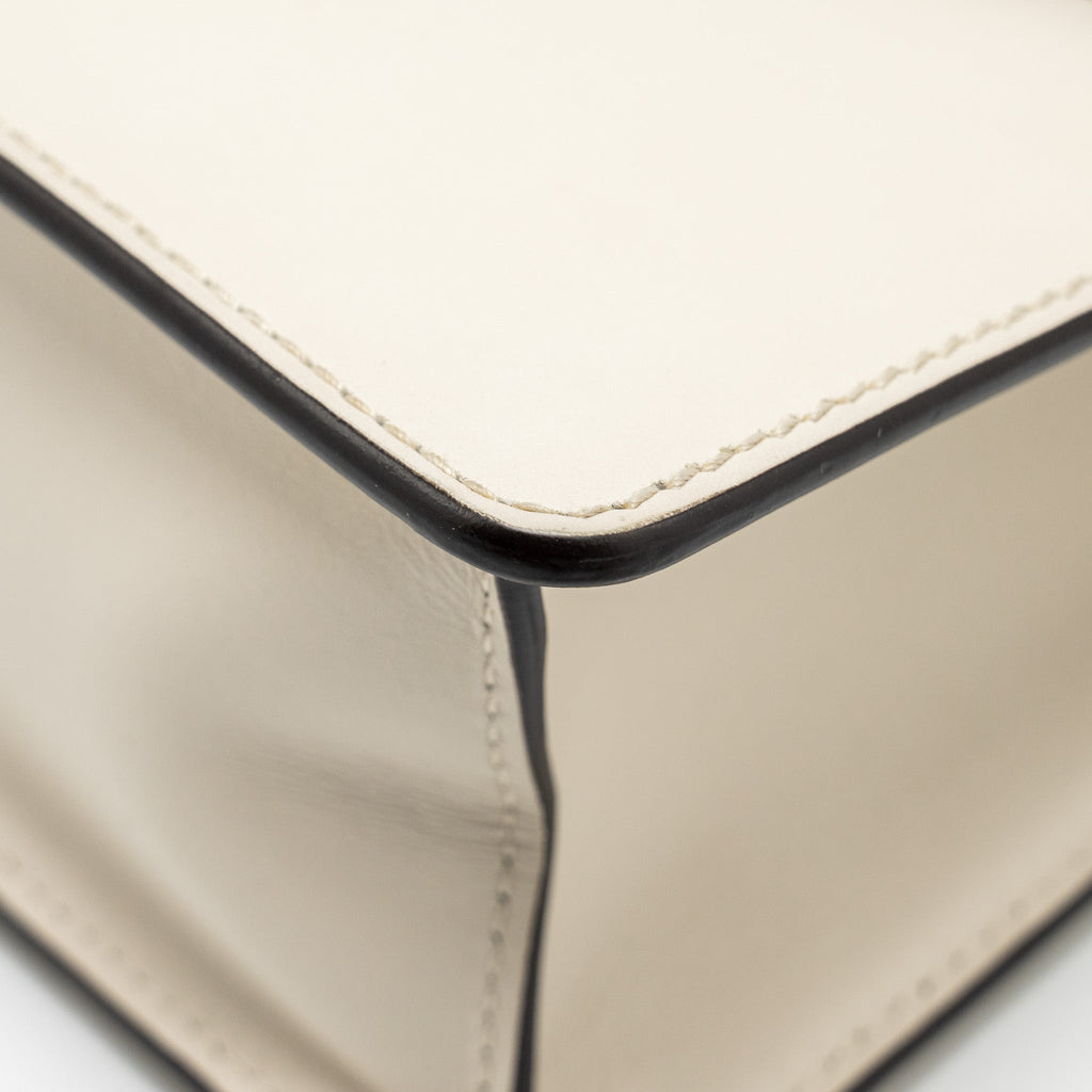 gucci-medium-sylvie-calfskin-white-ghw