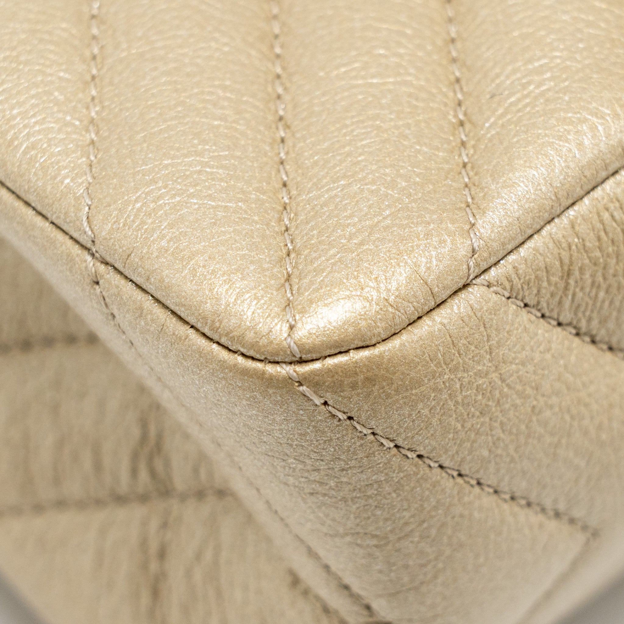 chanel-small-2-55-reissue-chevron-flap-bag-calfskin-gold-ghw