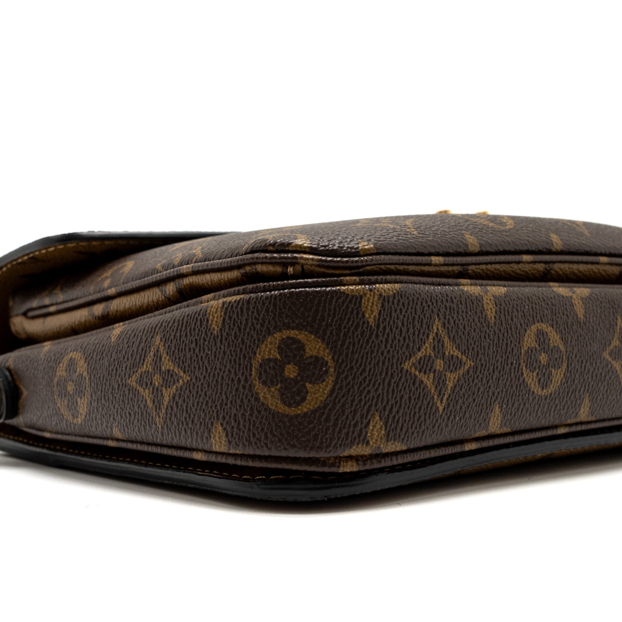 louis-vuitton-pochette-metis-monogram-reverse-canvas-ghw-5