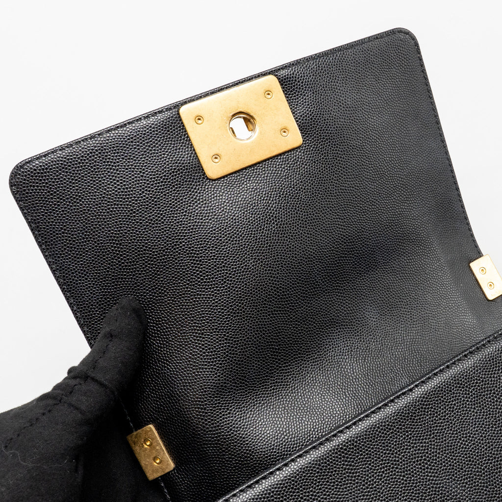 chanel-small-boy-bag-caviar-black-ghw-microchip-copy-1