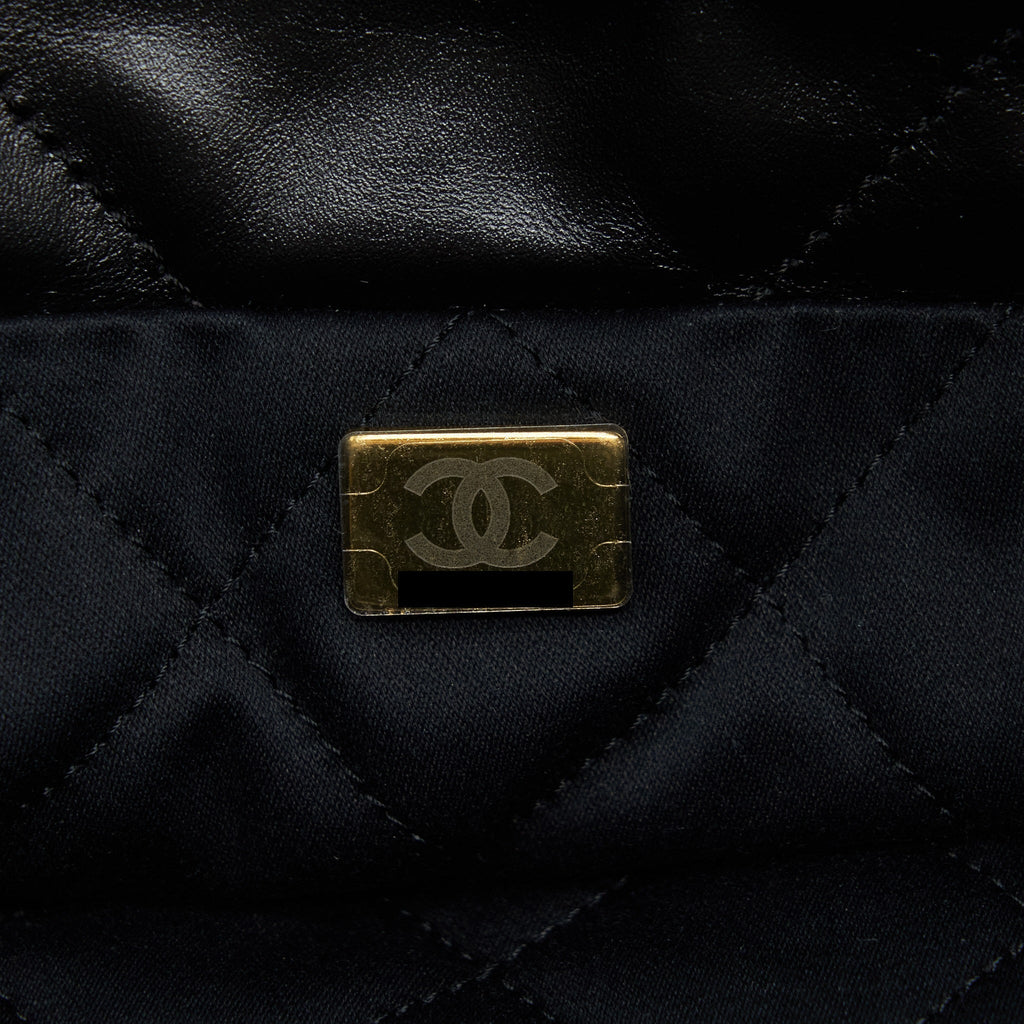 chanel-small-22-bag-black-with-ghw-microchip