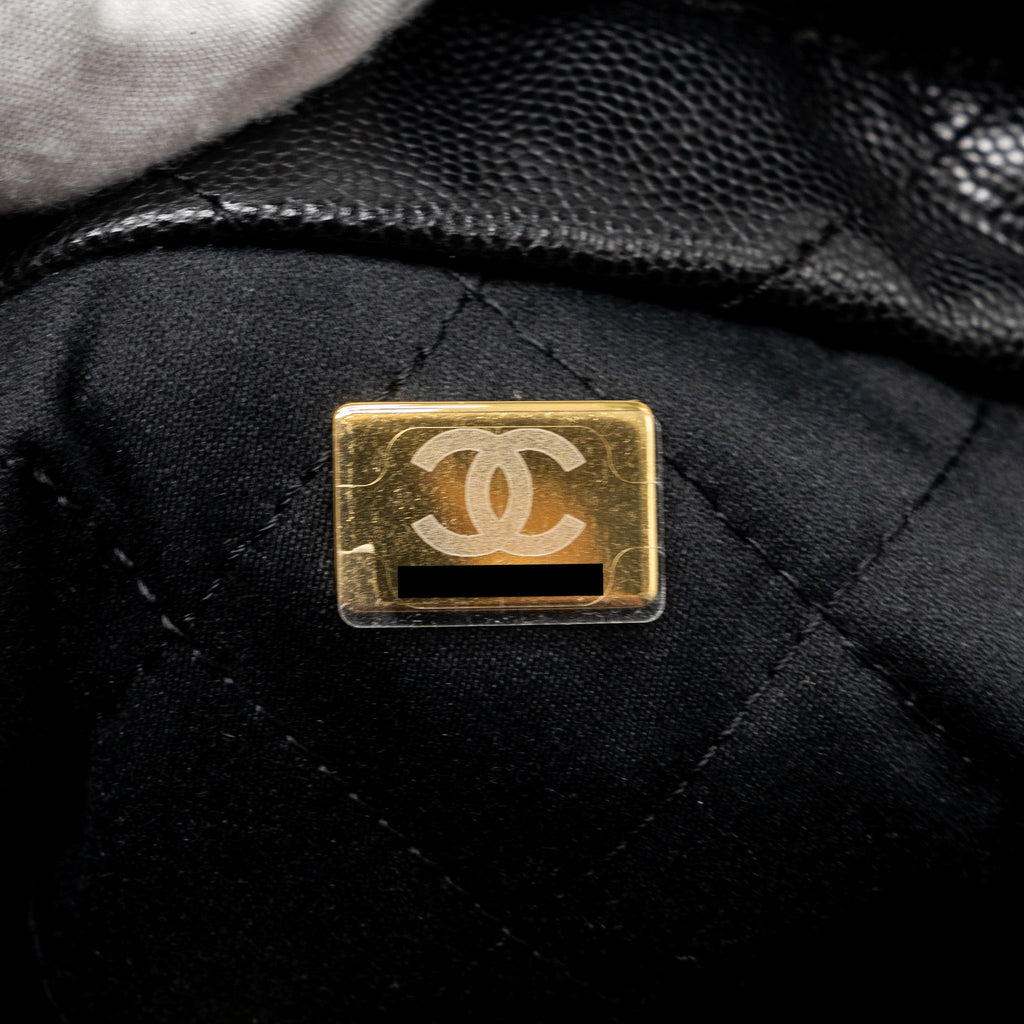 chanel-mini-22-bag-caviar-black-ghw-microchip-1