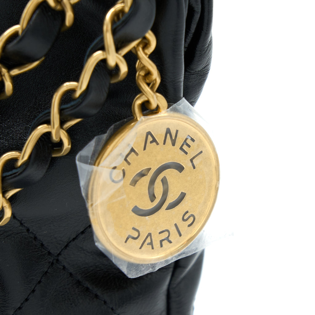 chanel-small-22-bag-calfskin-black-ghw-microchip