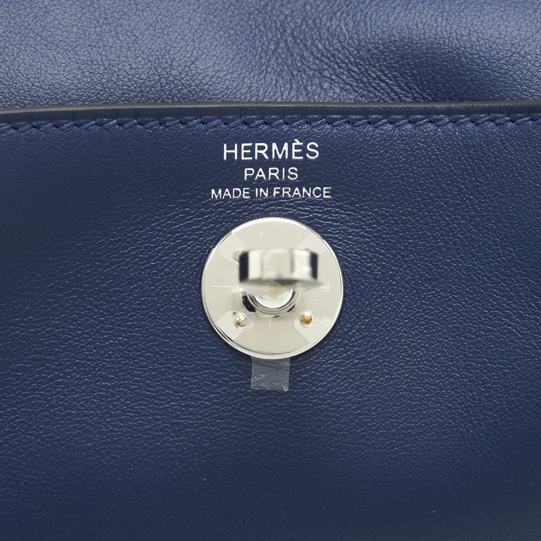 hermes-mini-lindy-swift-navy-bleu-frida-shw-stamp-z-1