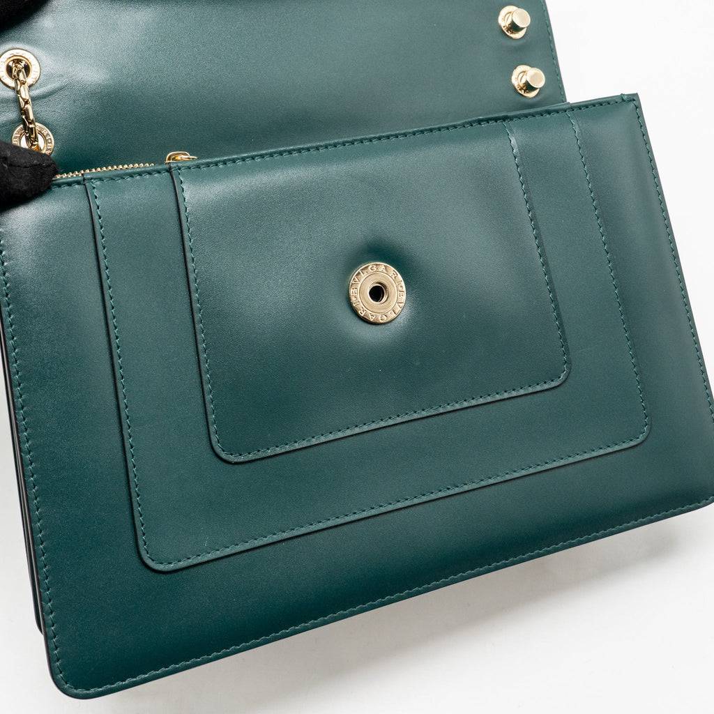 bvlgari-serpenti-forever-flap-bag-calfskin-green-lghw-copy