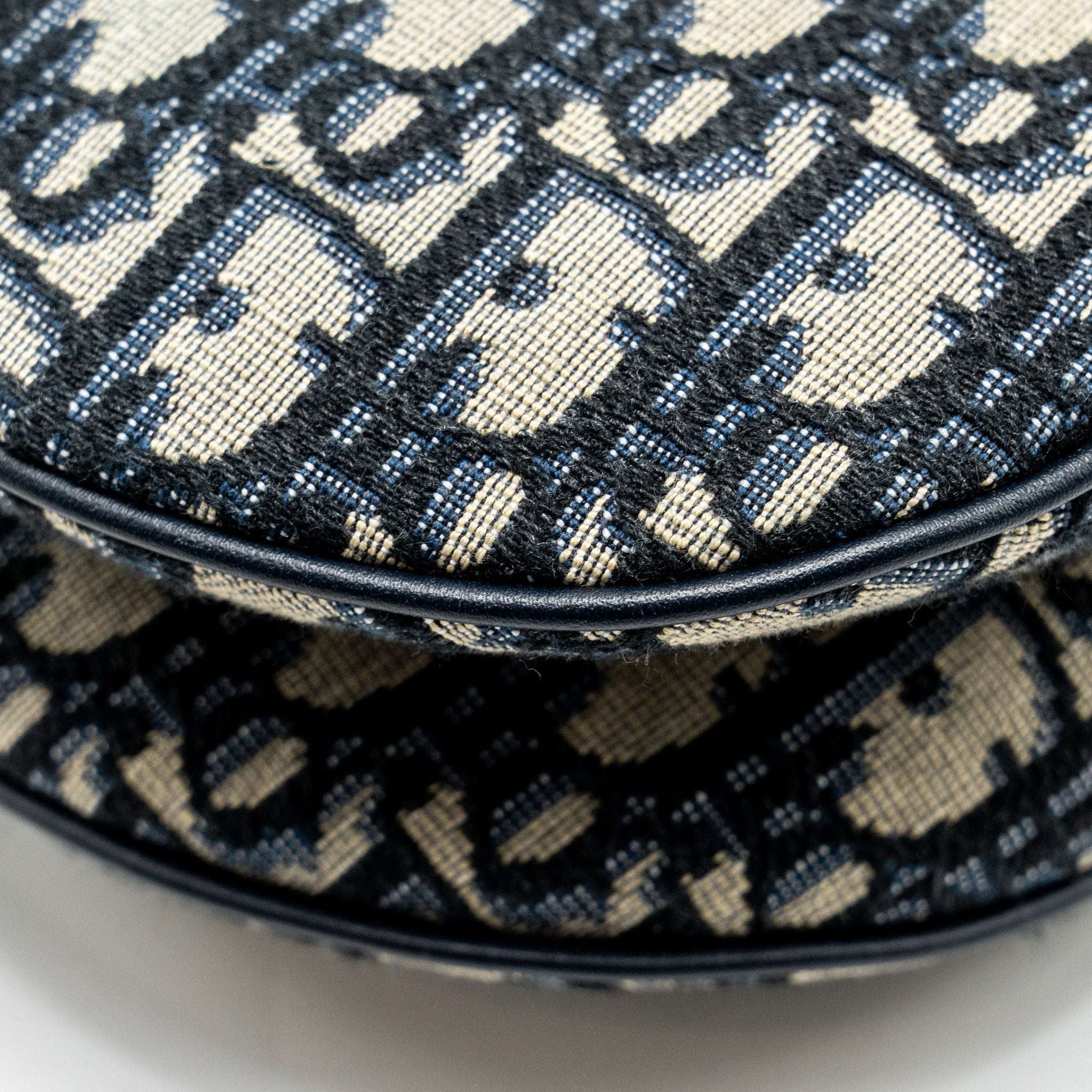 dior-medium-saddle-bag-with-stra