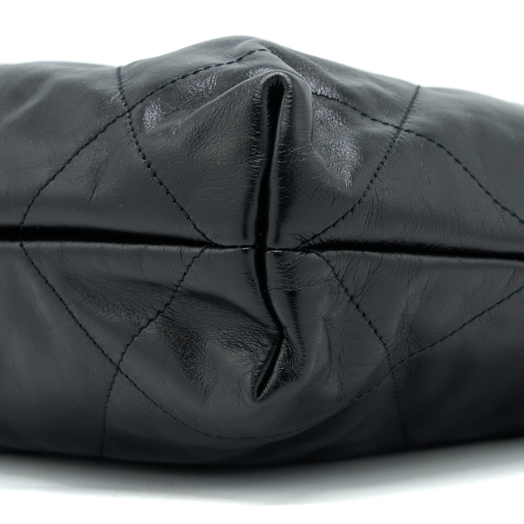 chanel-small-22-bag-calfskin-black-ghw-microchip