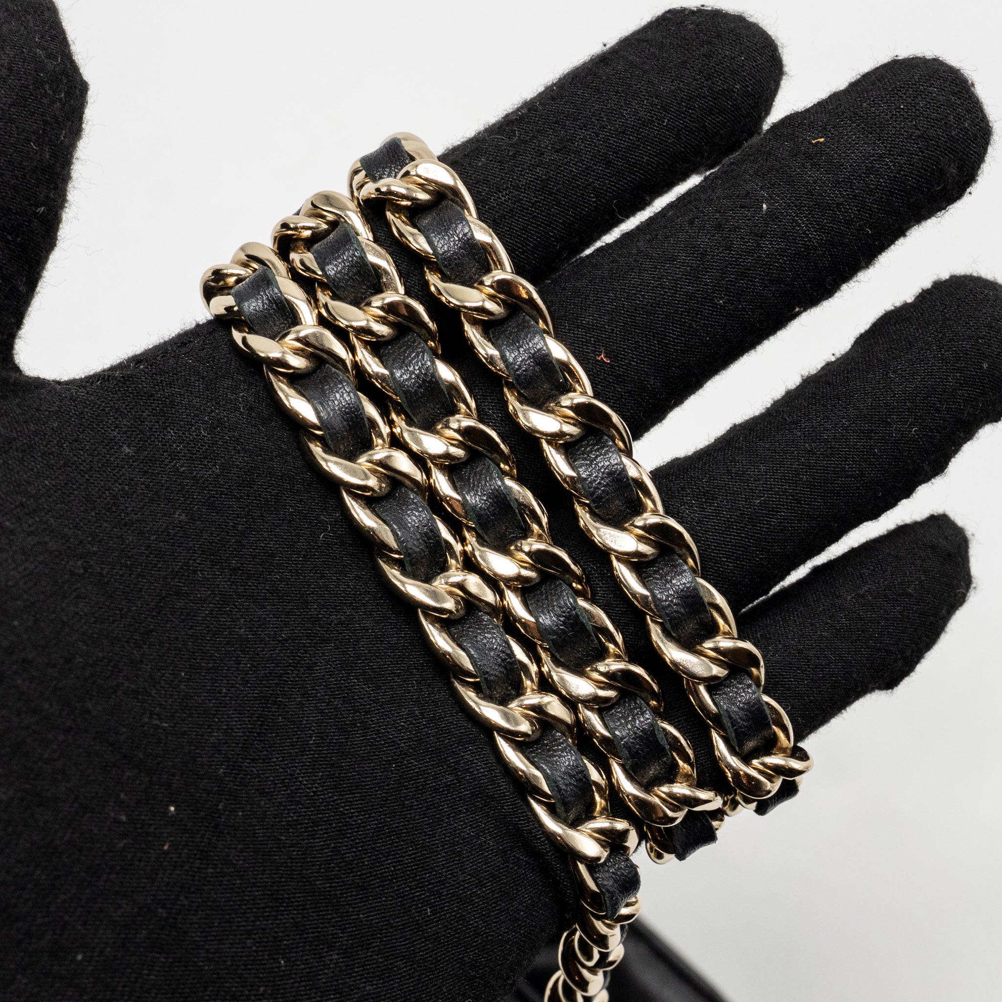 chanel-coco-charm-wallet-on-chain-lambskin-black-lghw-1