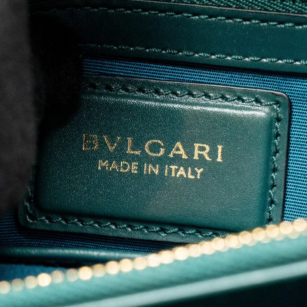 bvlgari-serpenti-forever-flap-bag-calfskin-green-lghw-copy