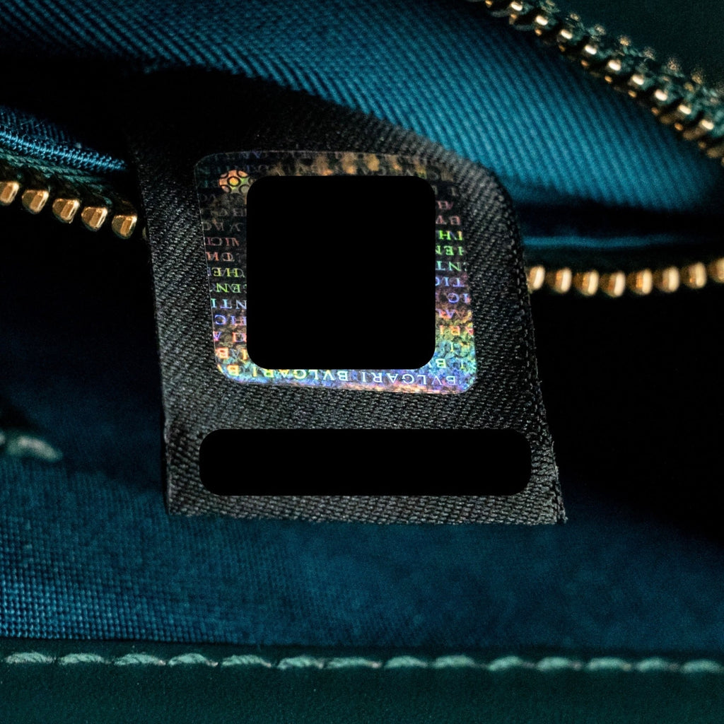 bvlgari-serpenti-forever-flap-bag-calfskin-green-lghw-copy