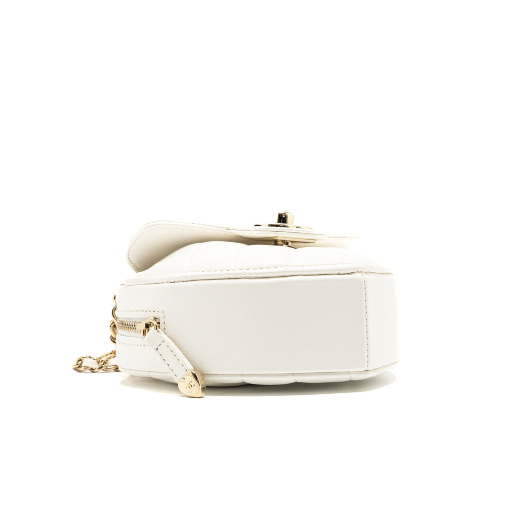 chanel-22s-small-heart-bag-lambskin-white-lghw-1