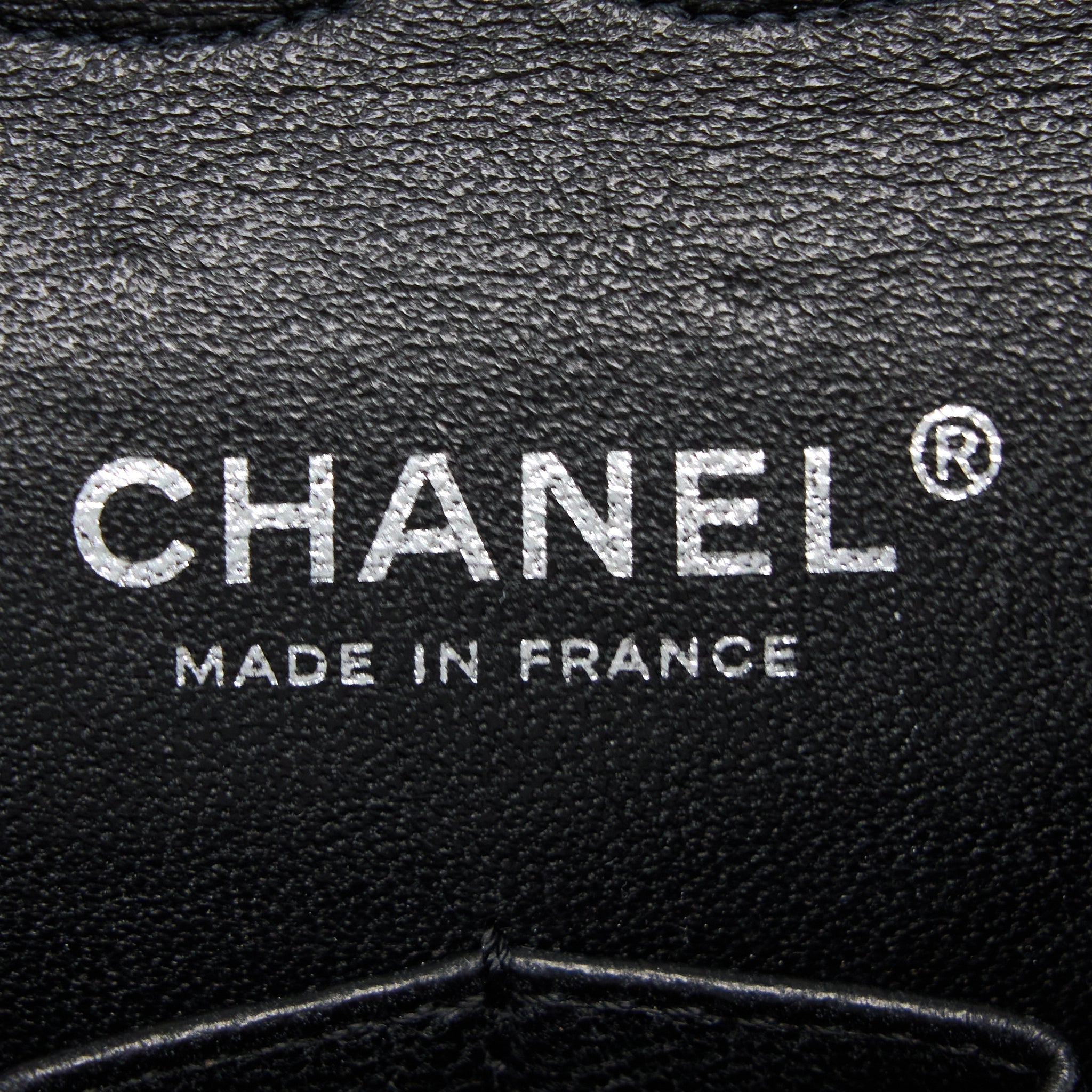 chanel-vintage-medium-classic-flap-bag-tweed-black-and-white-shw