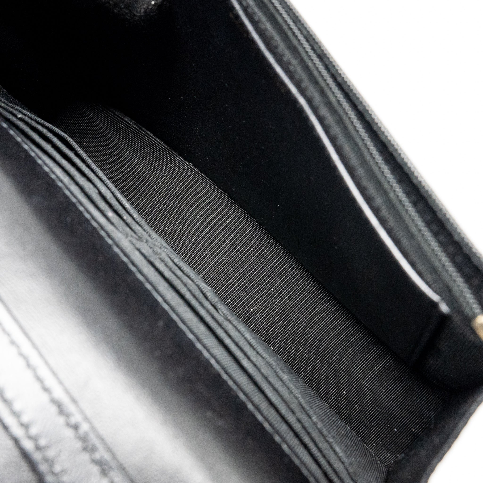 chanel-coco-charm-wallet-on-chain-lambskin-black-lghw-1
