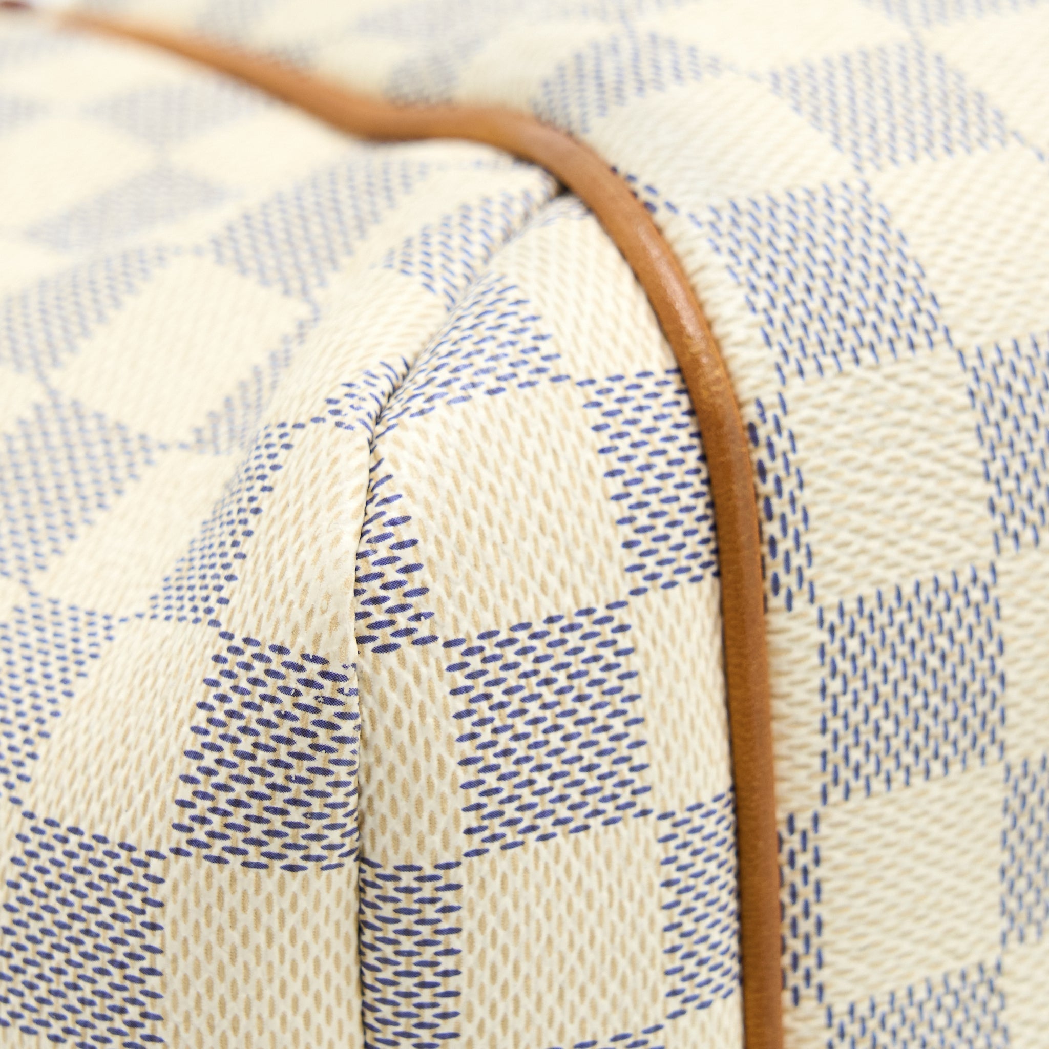 louis-vuitton-totally-mm-damier-azur-ghw