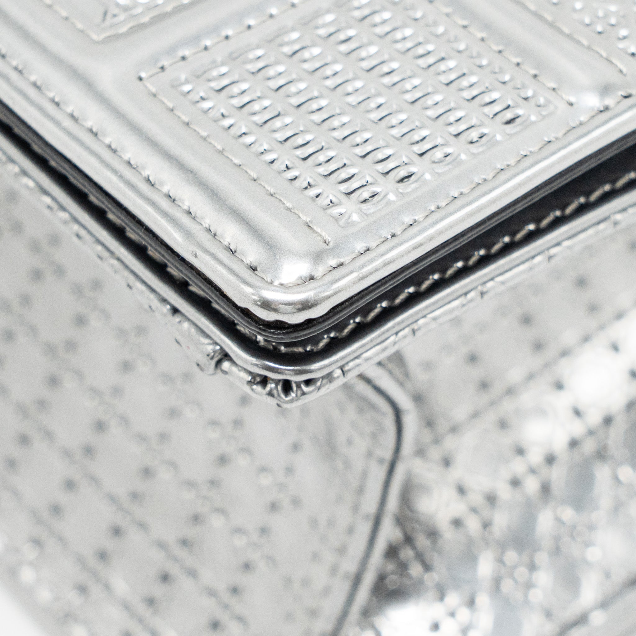 dior-diorama-flap-bag-patent-micro-cannage-leather-metallic-silver-shw