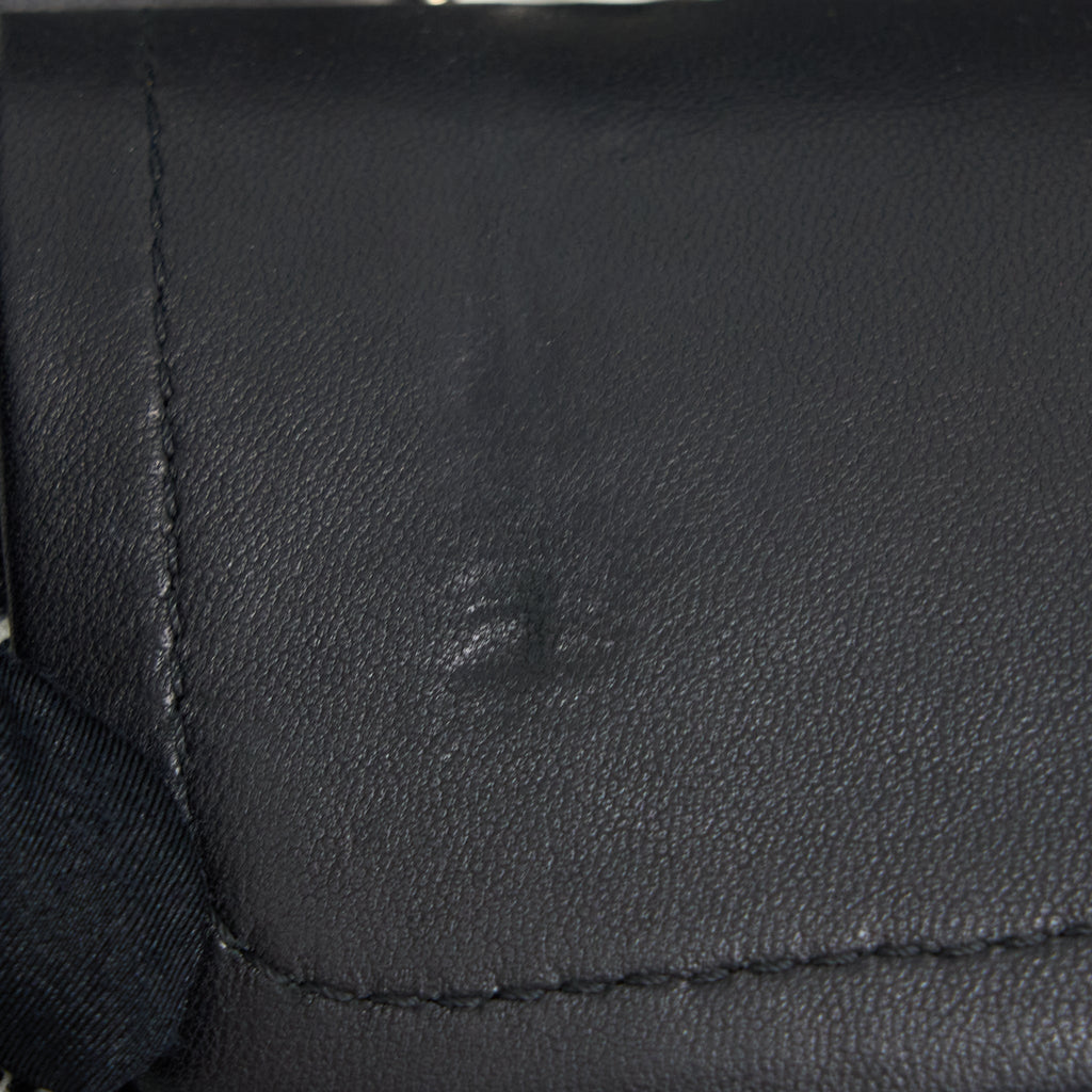 chanel-vintage-medium-classic-flap-bag-tweed-black-and-white-shw