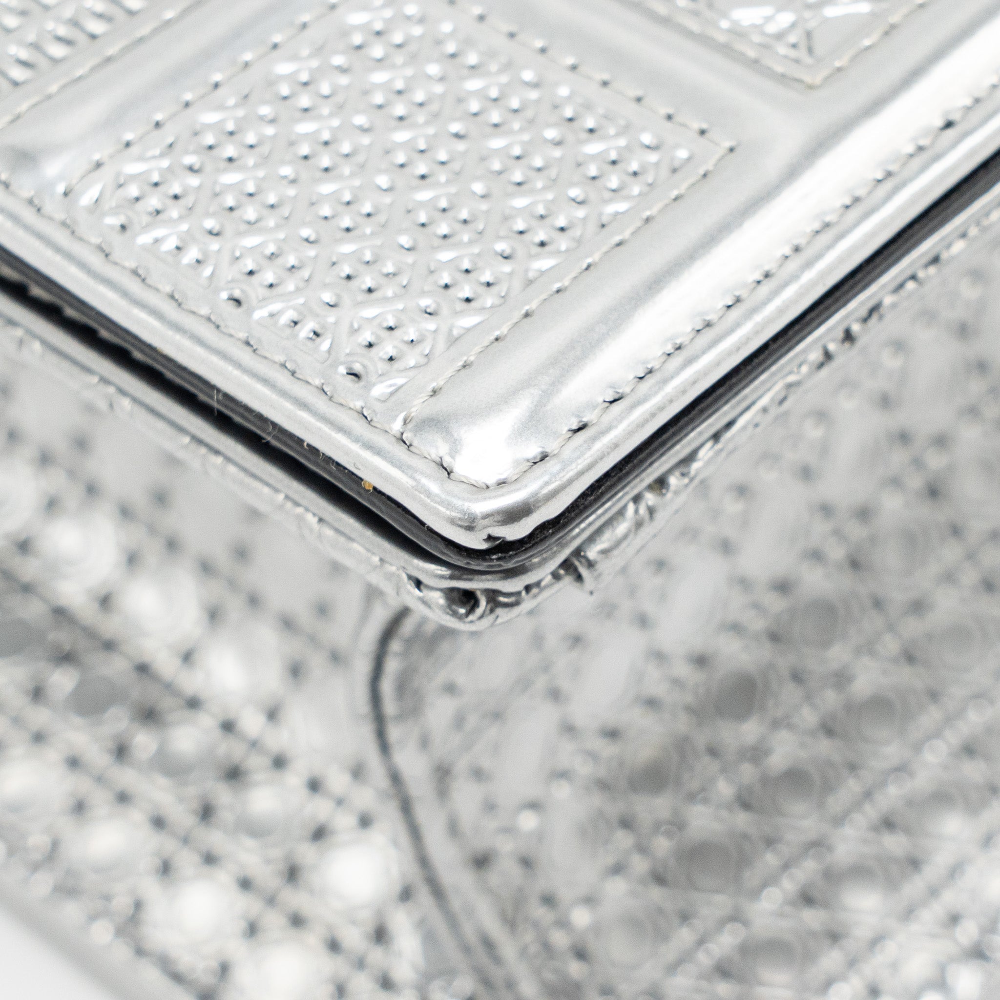 dior-diorama-flap-bag-patent-micro-cannage-leather-metallic-silver-shw