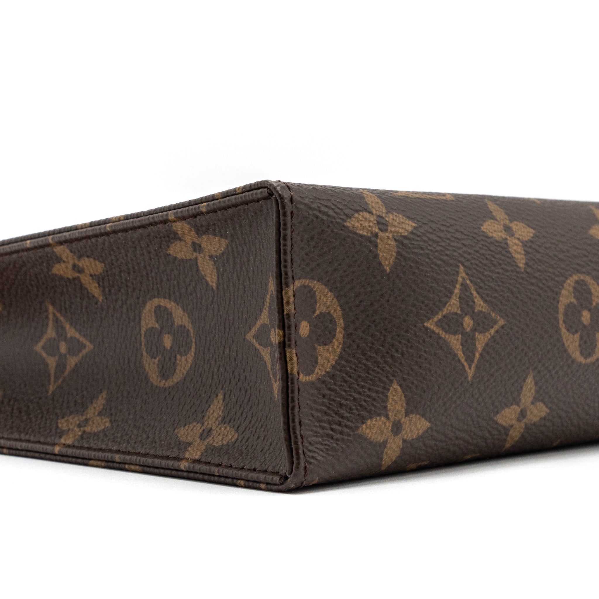 louis-vuitton-toiletry-pochette-26-monogram-canvas-ghw-10
