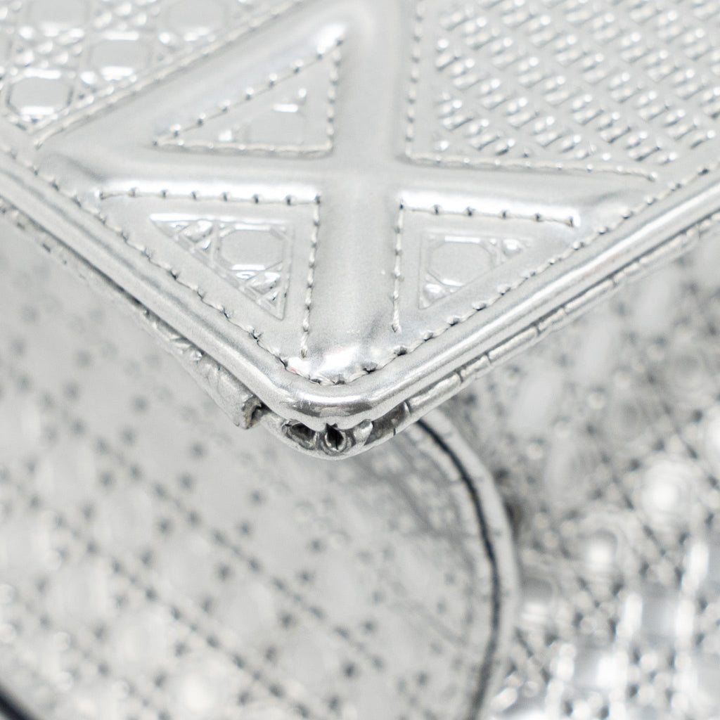 dior-diorama-flap-bag-patent-micro-cannage-leather-metallic-silver-shw